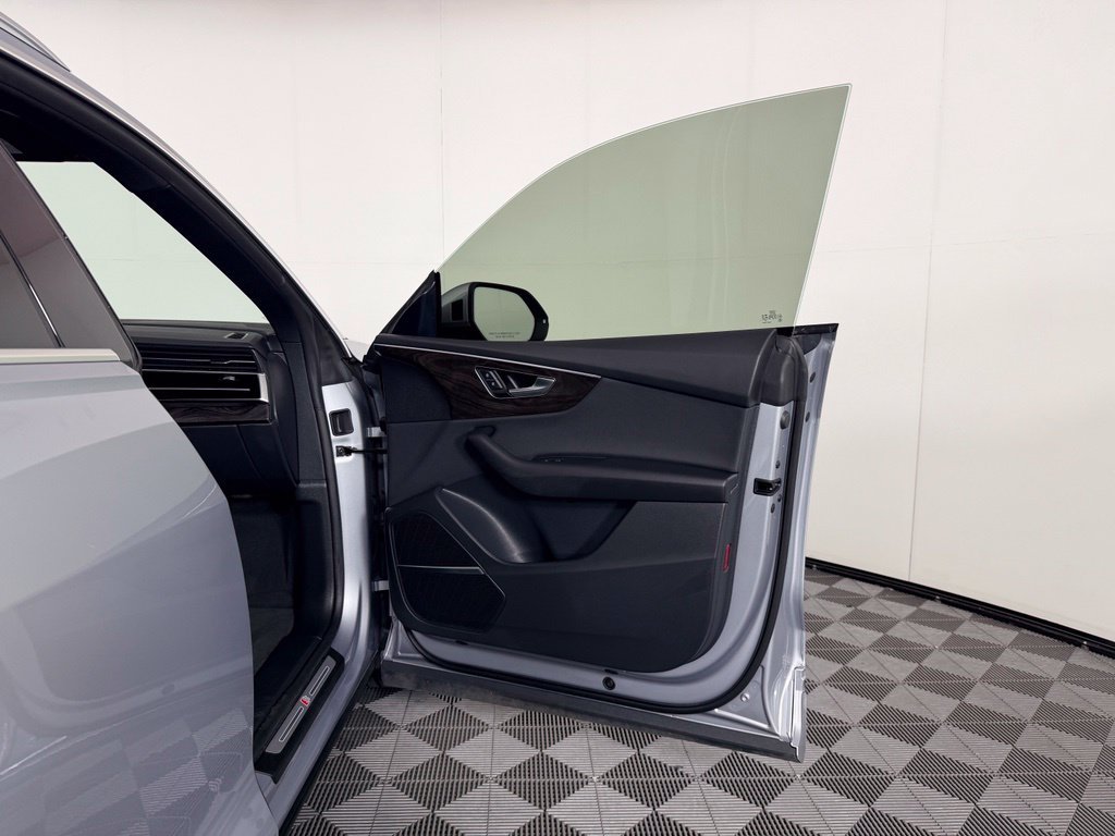 Certified Used 2021 Silver Audi 55 Premium Plus image 33
