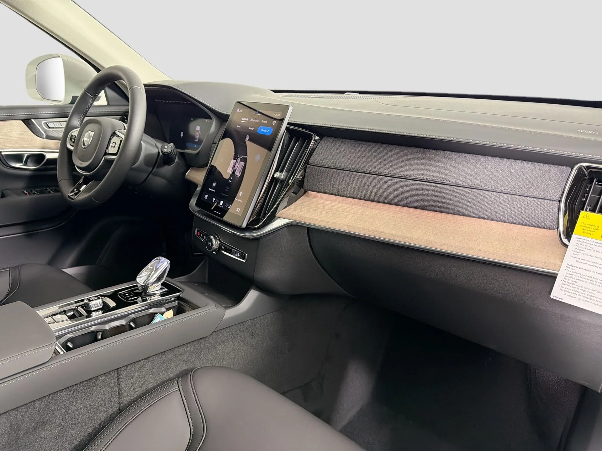 New 2026 Crystal White Volvo Plus image 31