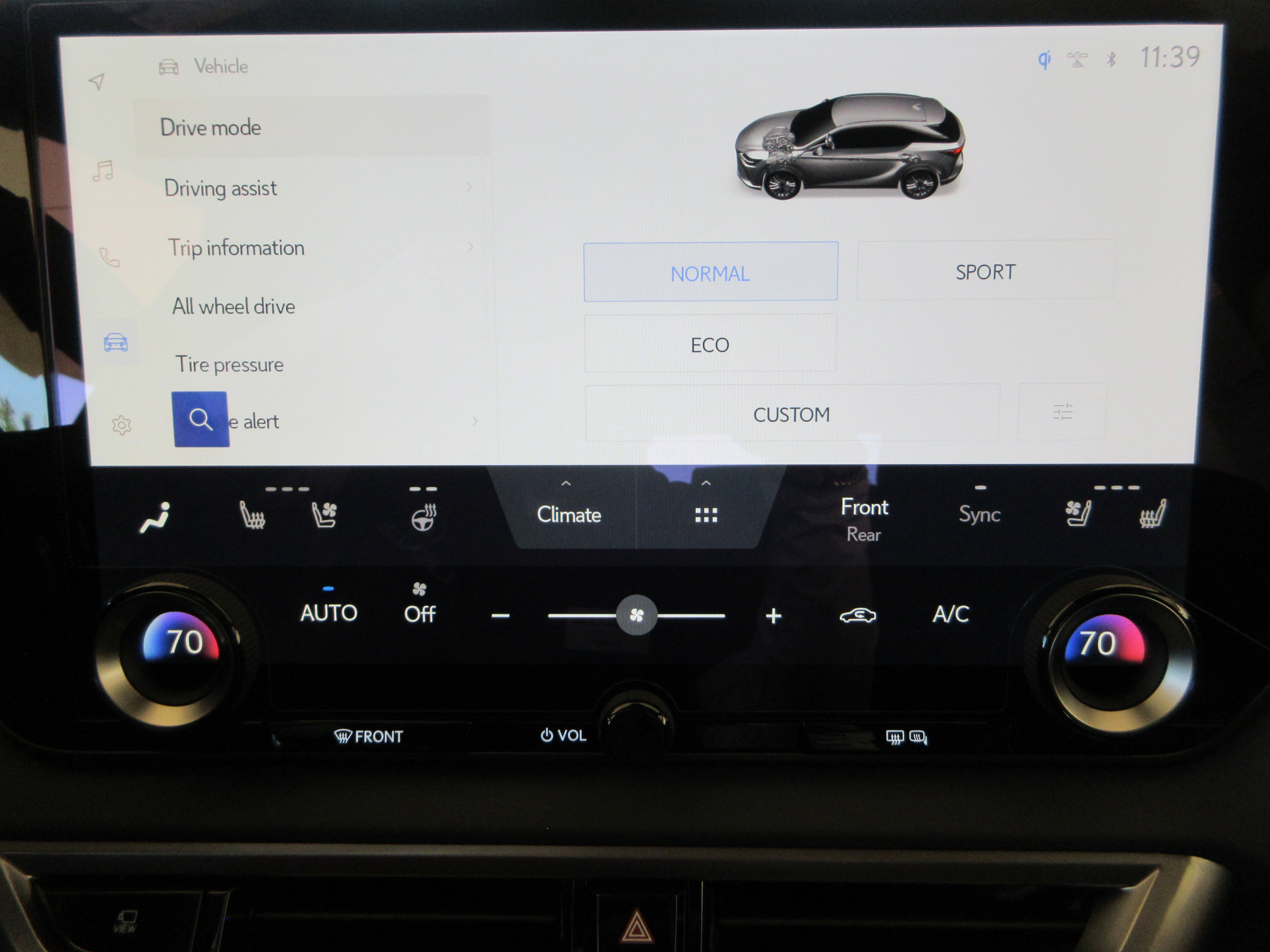 New 2026 Nori Green Pearl Lexus PREMIUM image 38
