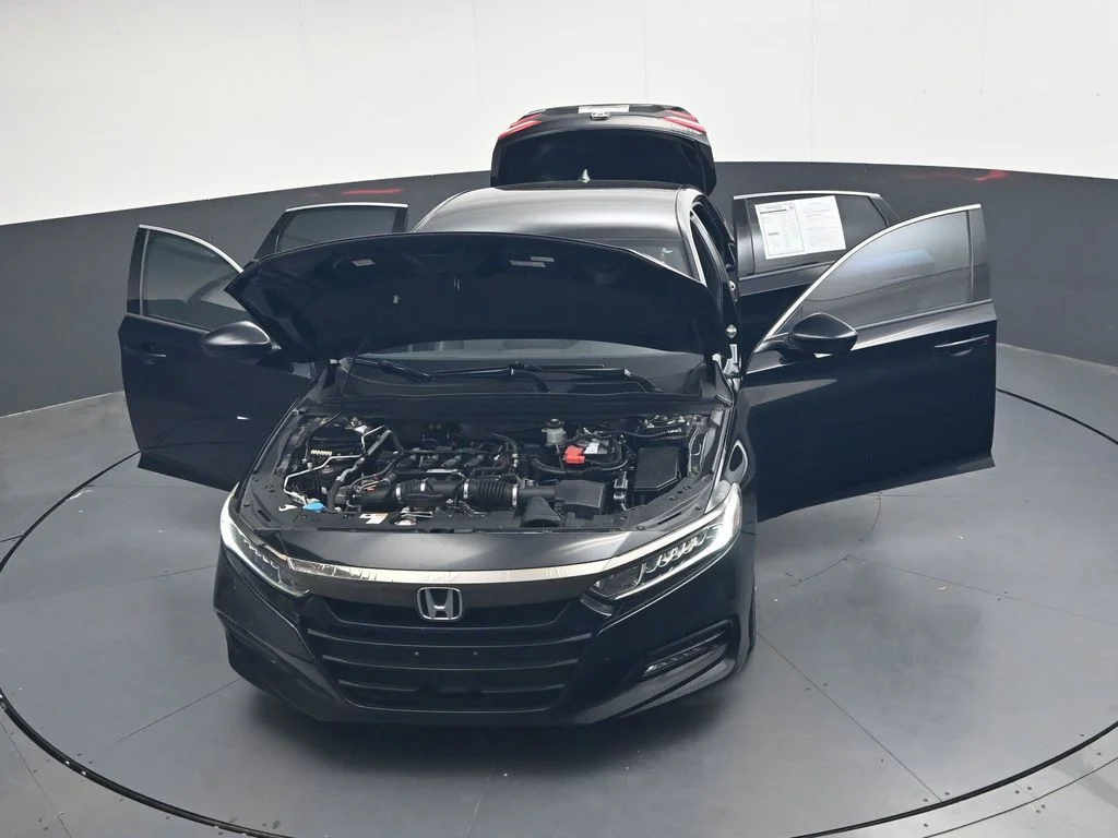 Used 2018  Honda Sport image 49