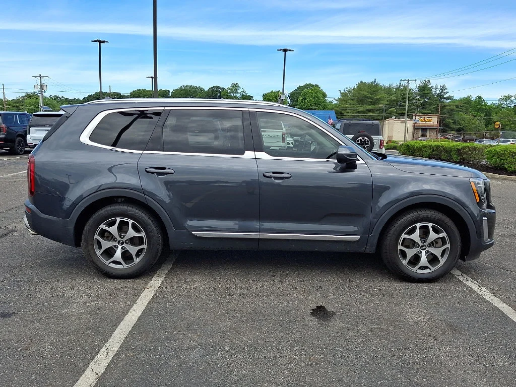 Used 2020 Gray Kia EX image 13