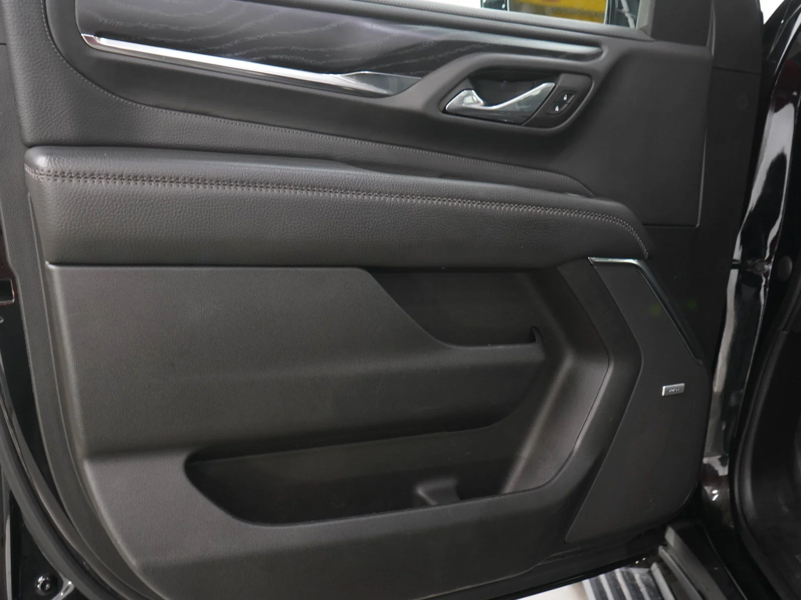 Used 2023 Onyx Black GMC Denali image 20