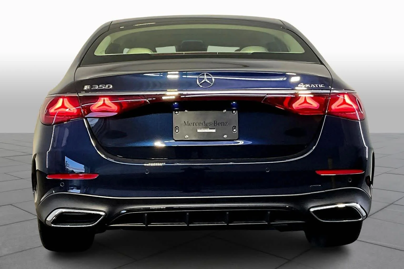 Used 2026 Nautical Blue Metallic Mercedes-Benz E 350 image 4