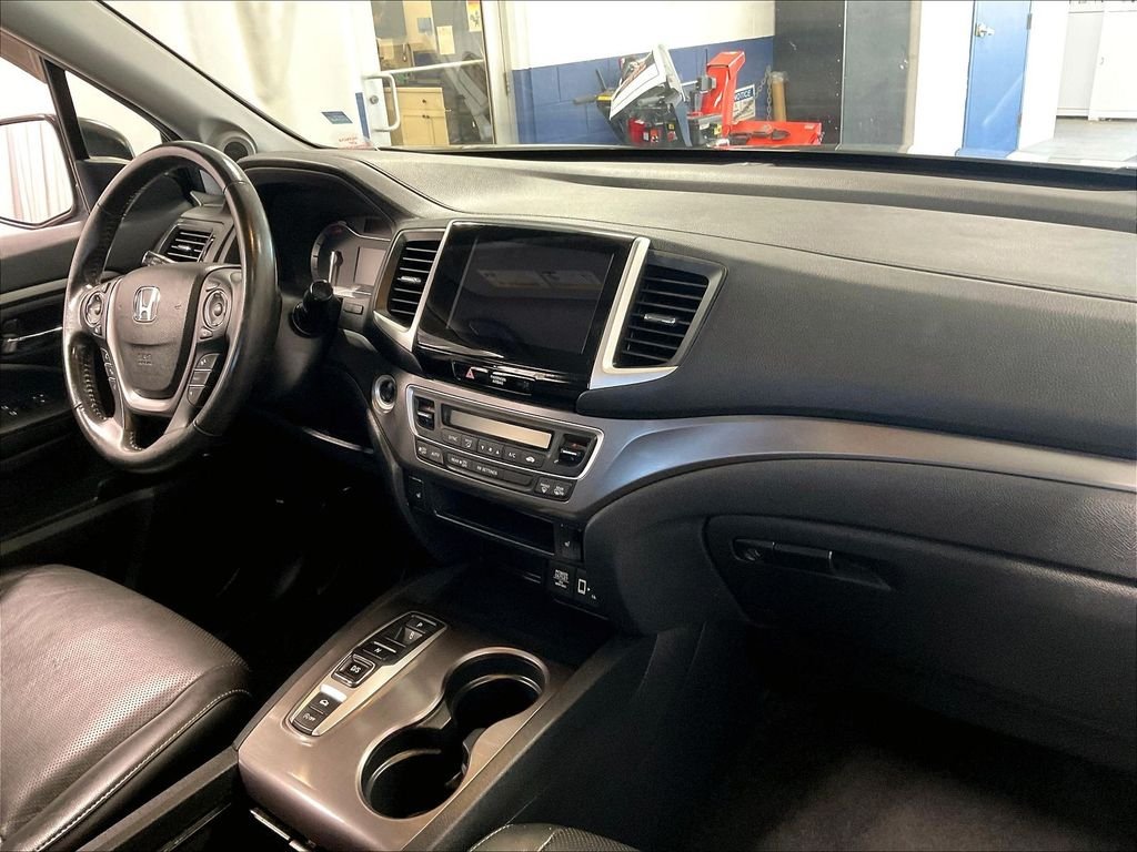 Used 2020 Brown Honda RTL image 14