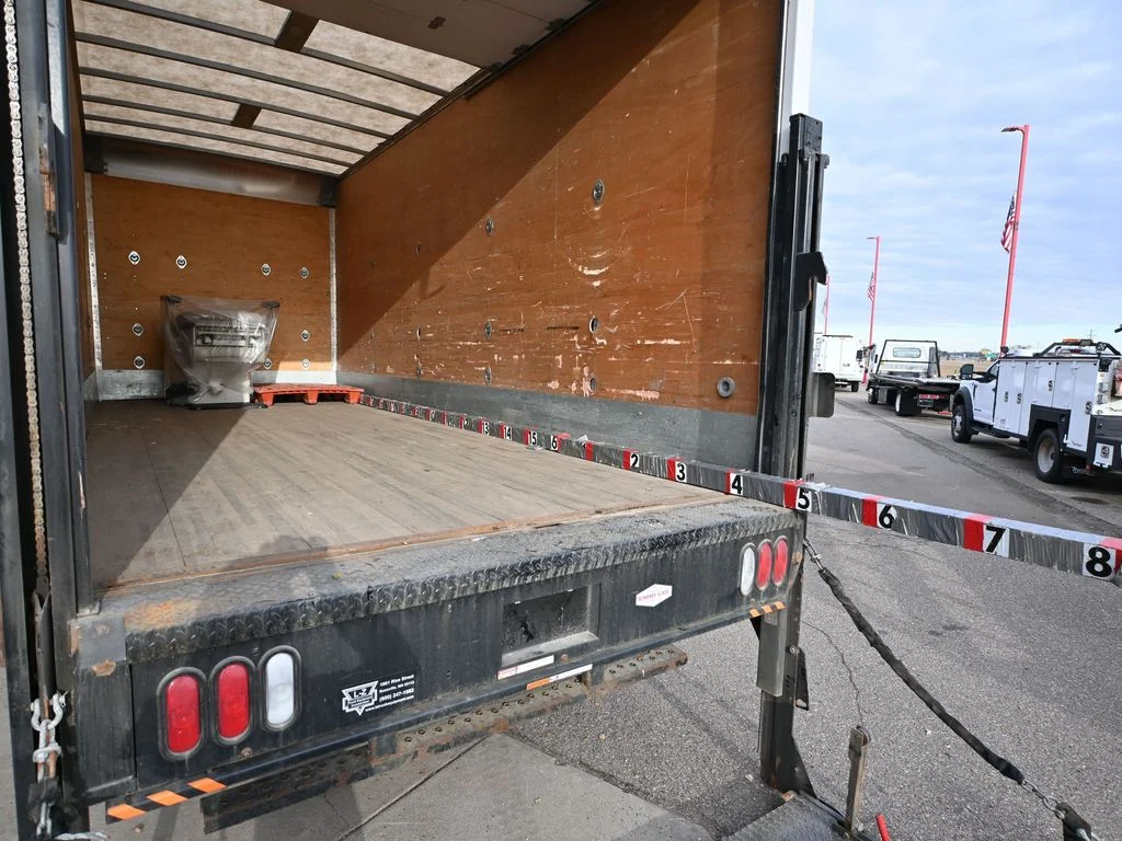 Used 2013 Blue International Series 4400 image 39