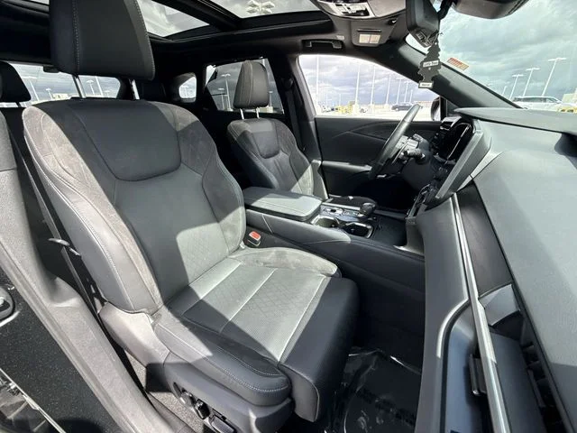 Used 2024 Black Lexus 350 Luxury image 27