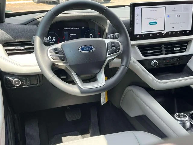 New 2027 Avalanche Gray Ford Active image 12
