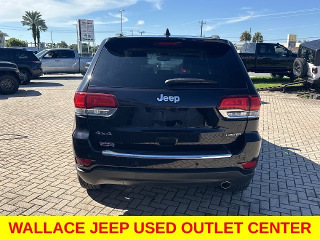 Used 2020  Jeep Limited image 8
