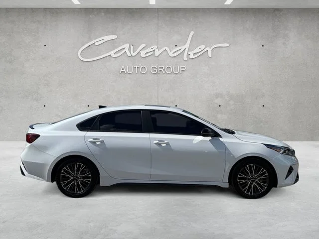 Certified Used 2022 White Kia GT-Line image 18