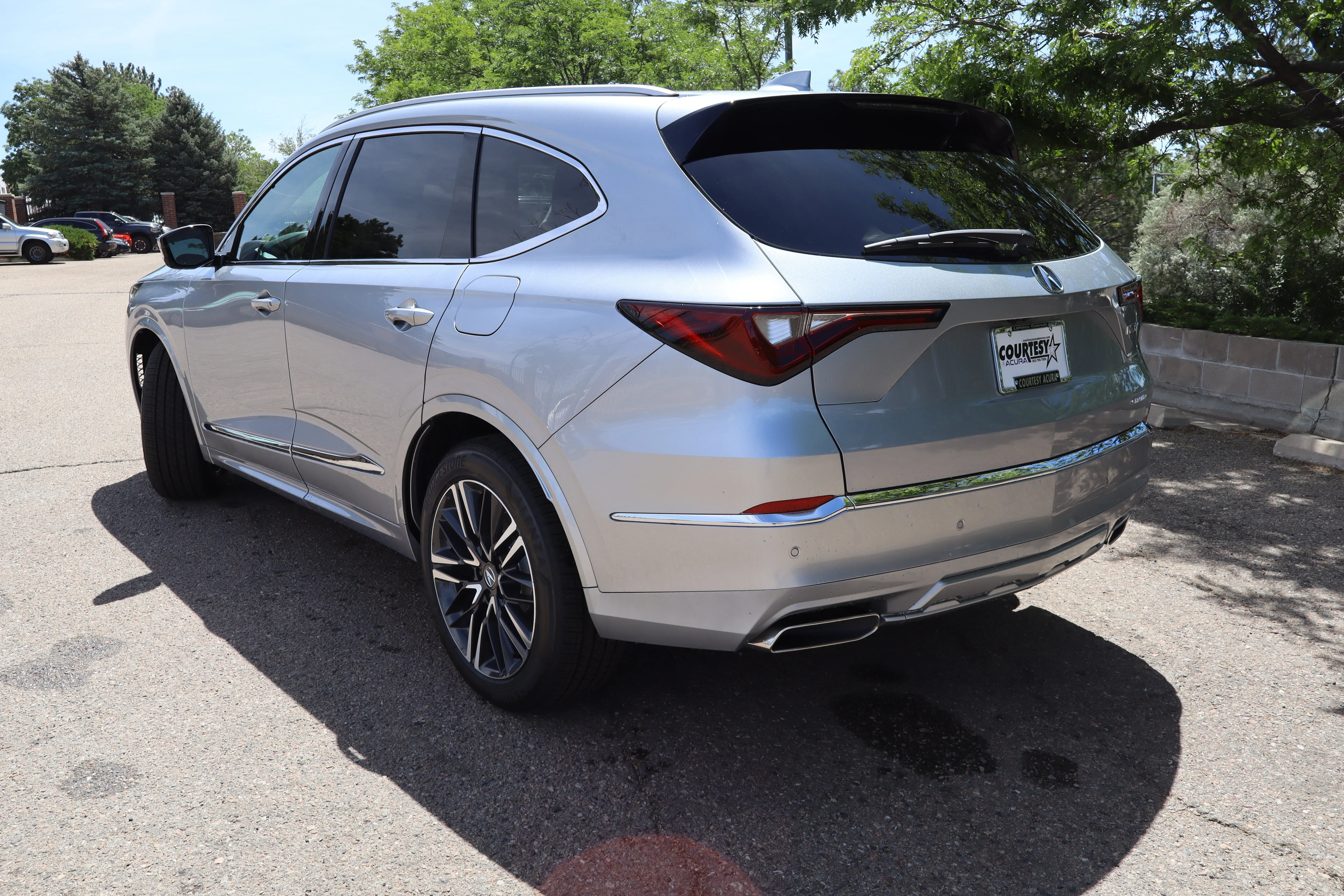 New 2026 Solar Silver Metallic Acura w/Advance Package image 4