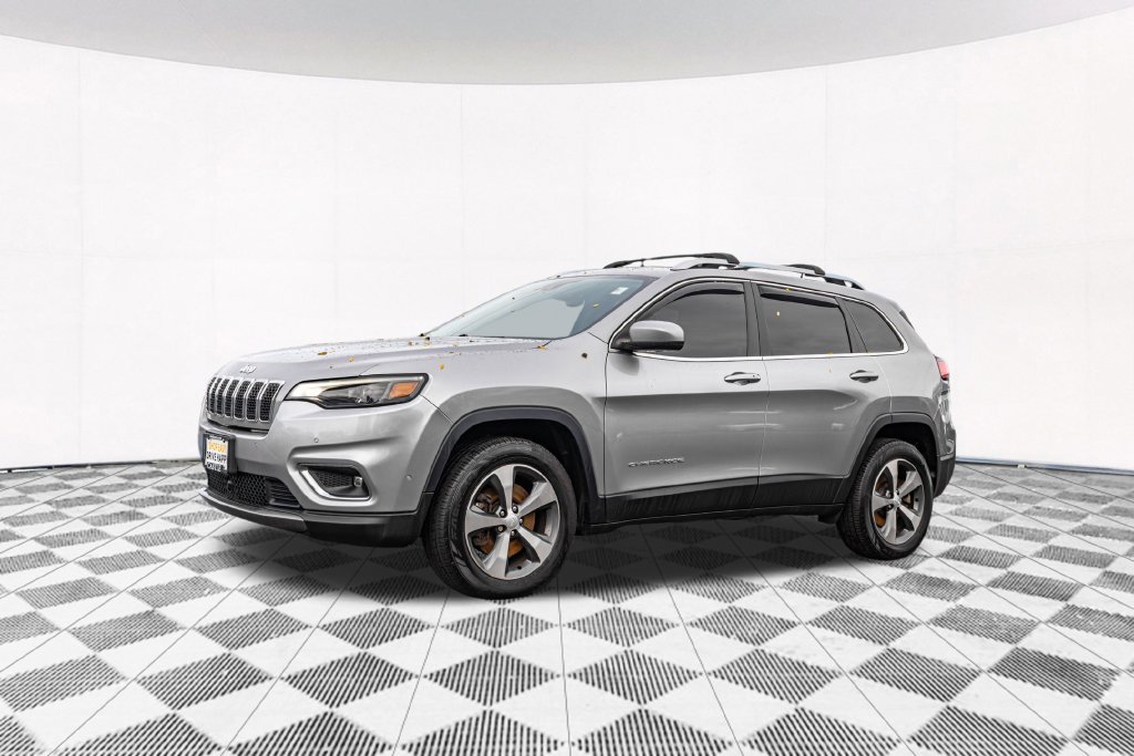 Used 2021 Silver Jeep Limited image 6