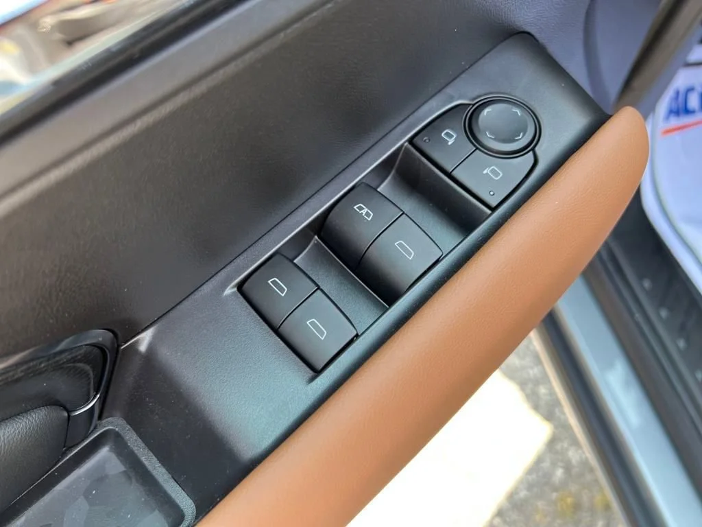 2026 GMC Canyon AT4 - Photo 12