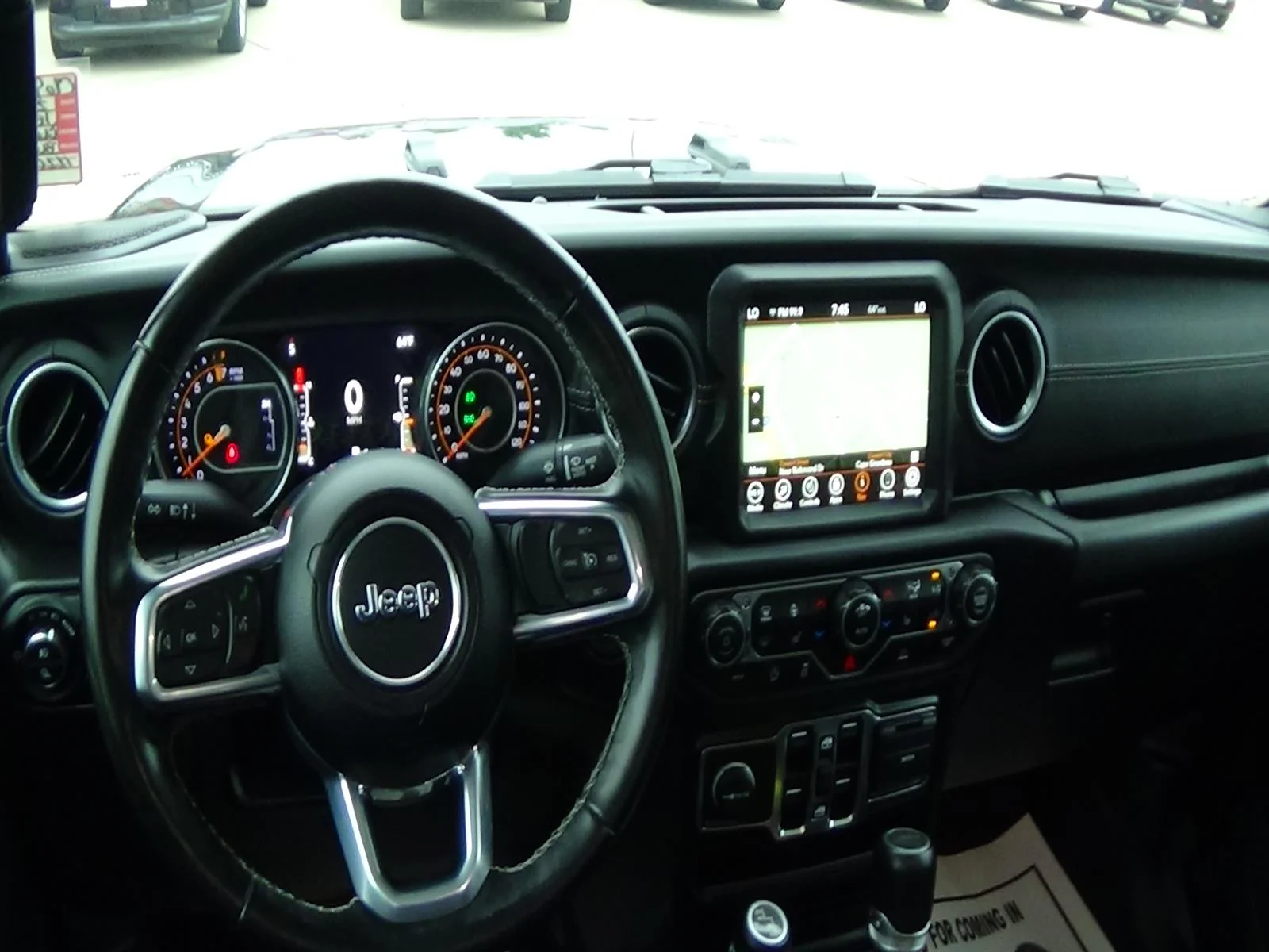 Used 2022 Black Clear Coat (px8) Jeep Overland image 14