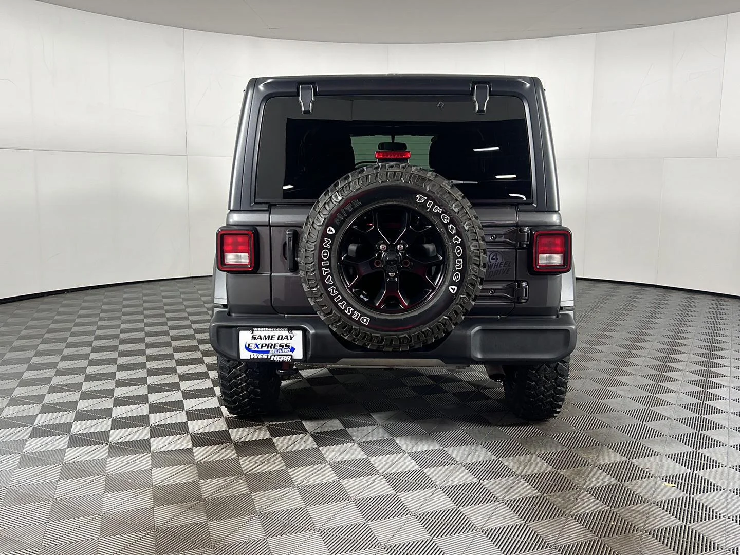 Used 2023 Granite Crystal Metallic Clearcoat Jeep Willys image 8
