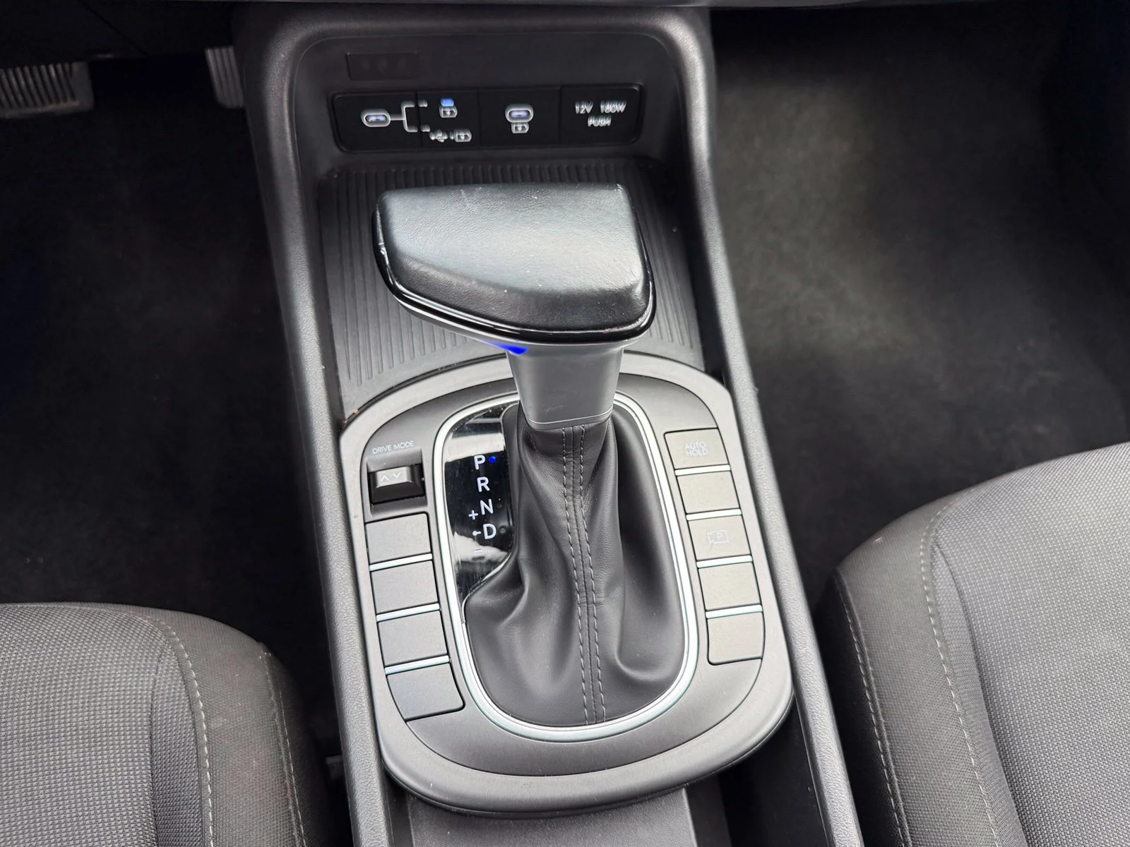 2025 Hyundai Kona SEL - Photo 26