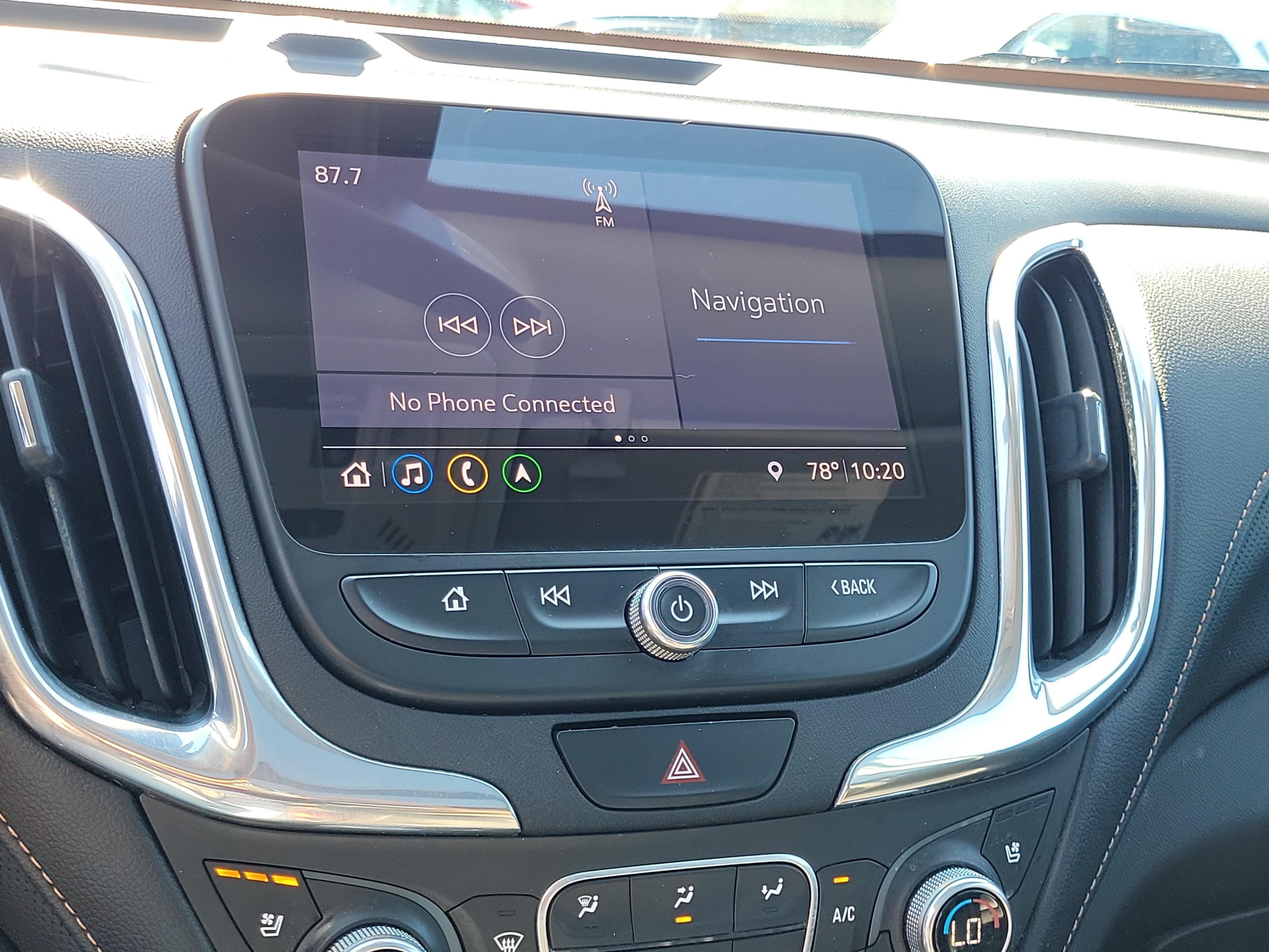 Used 2020 Silver Ice Metallic Chevrolet Premier image 26