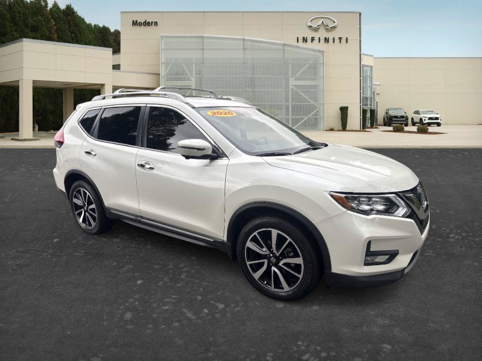 Used 2020 Pearl White Tricoat Nissan SL image 3