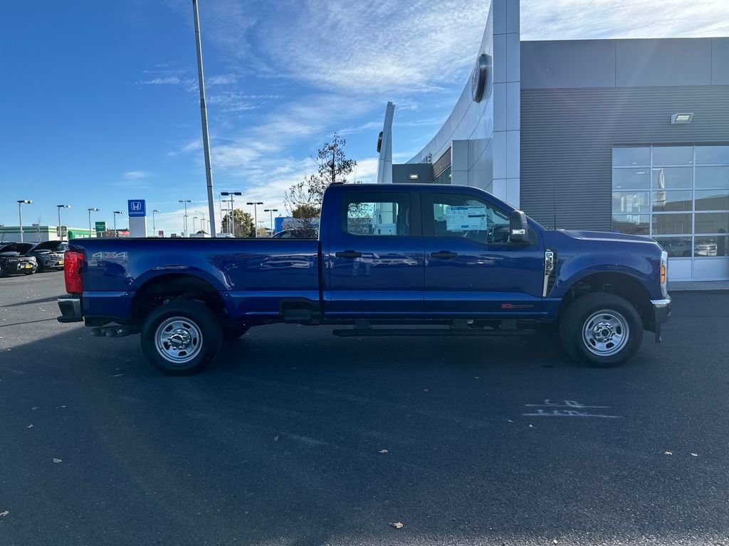 2026 Ford F-350 Super Duty XL - Photo 7