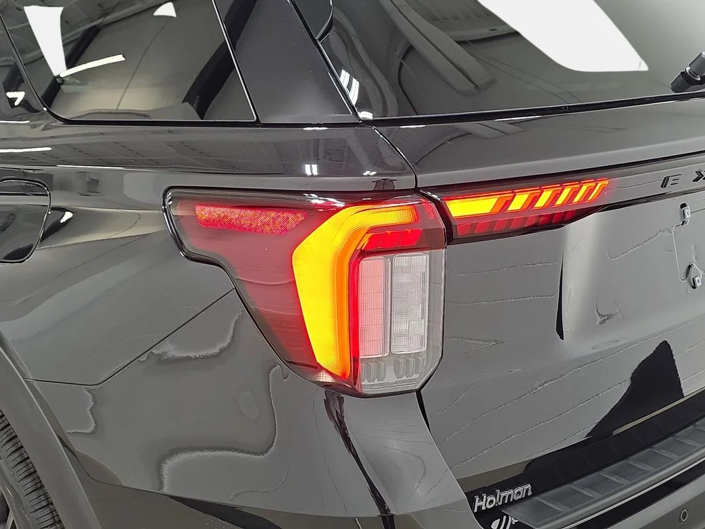 Used 2026 Agate Black Metallic Ford ST image 34
