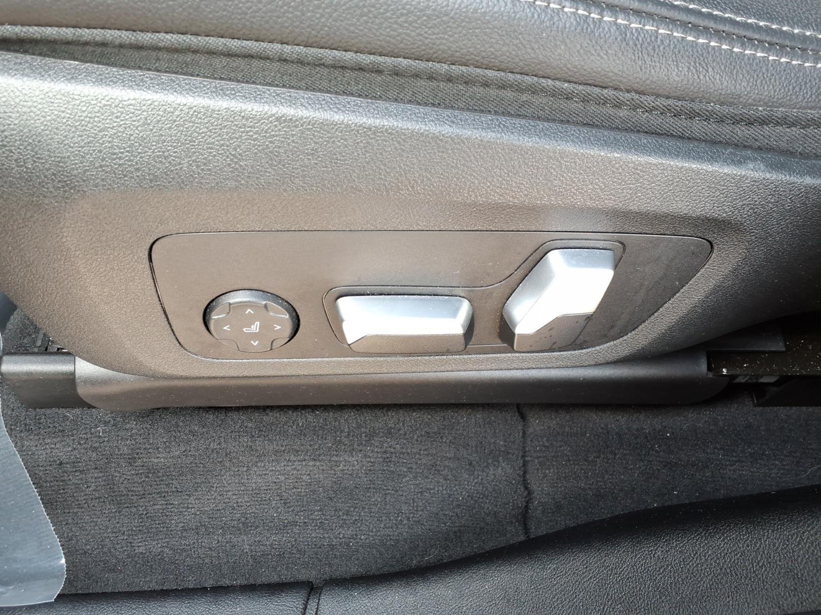 Used 2023 Carbon Black Metallic BMW M40i image 13