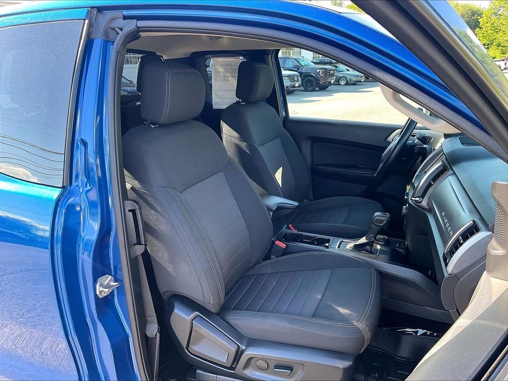 Used 2019 Blue Ford XLT image 11