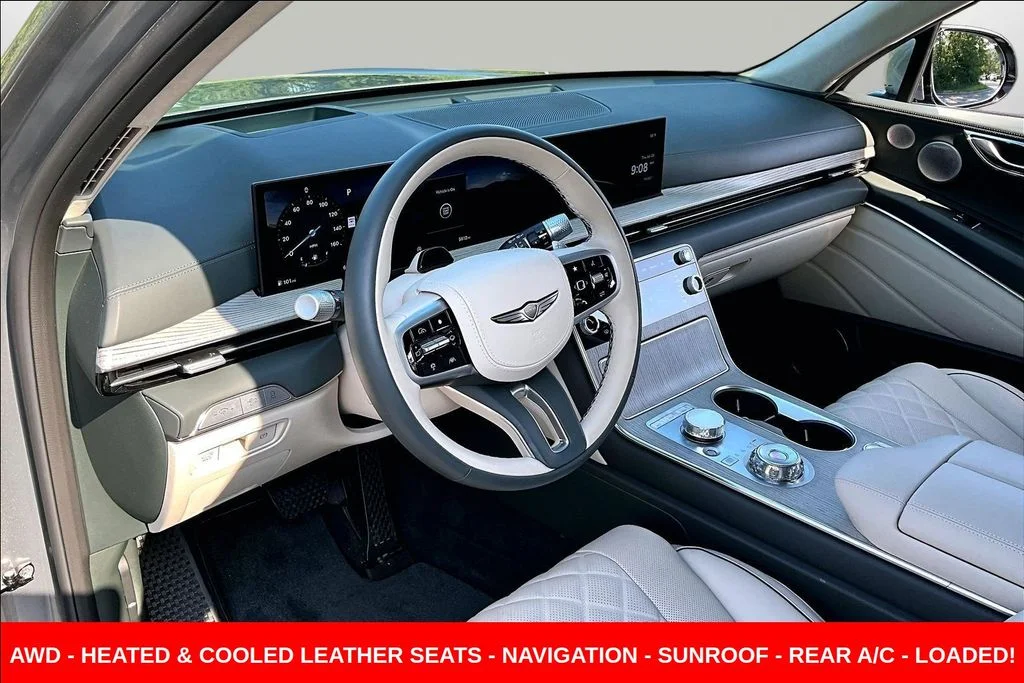 Used 2025 Silver Genesis 3.5T Prestige image 17