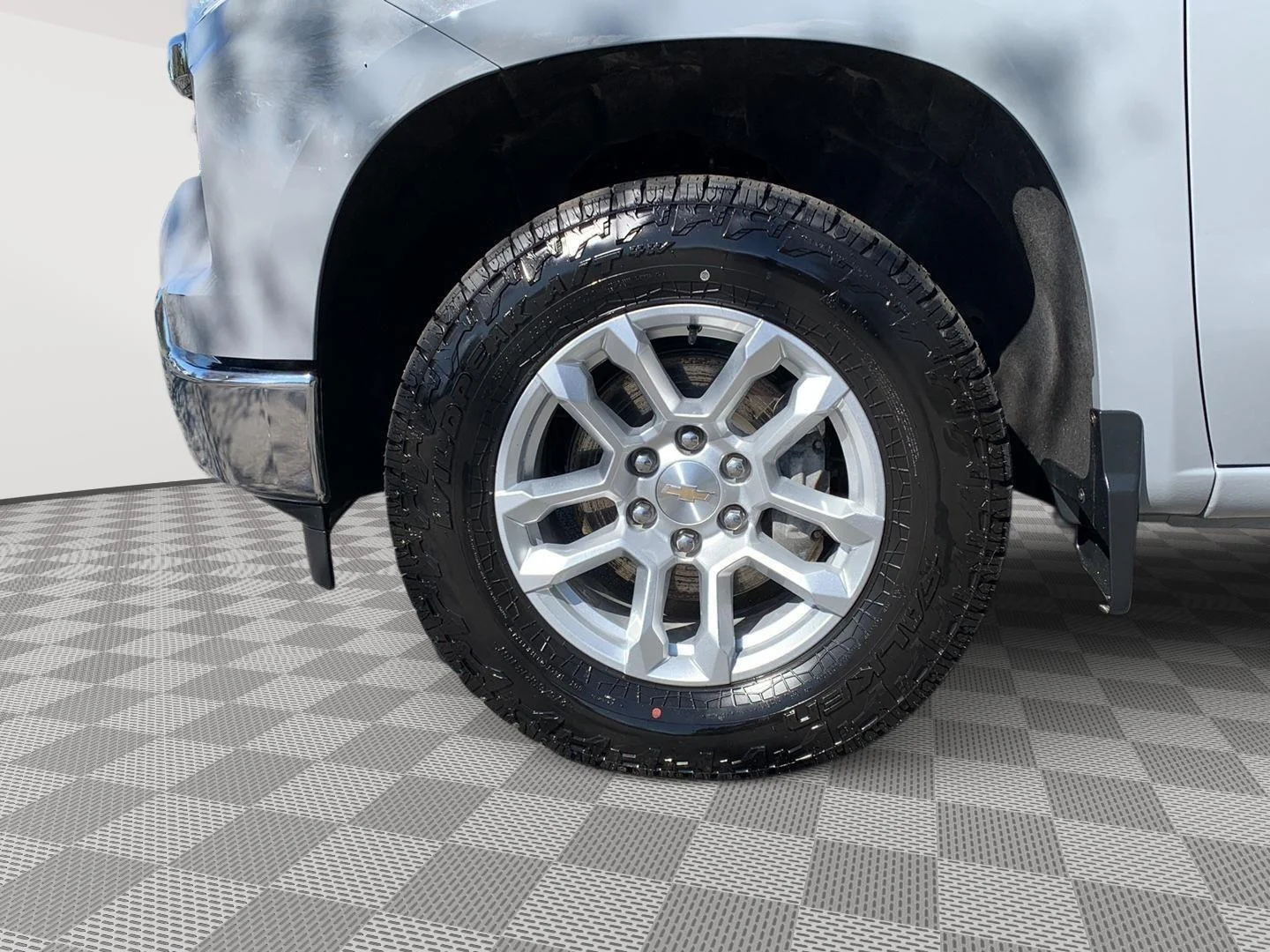 Used 2024 Slate Gray Metallic Chevrolet LT image 9