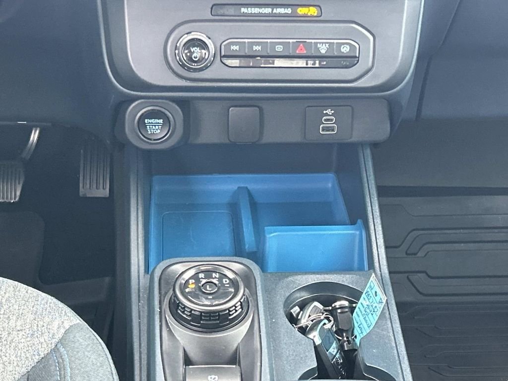 Used 2025 Azure Gray Metallic Ford XLT image 17