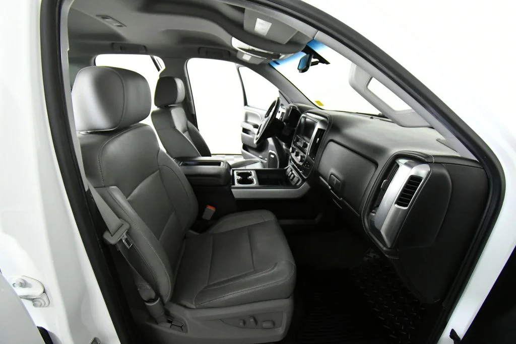 Used 2015 White Chevrolet LTZ image 22