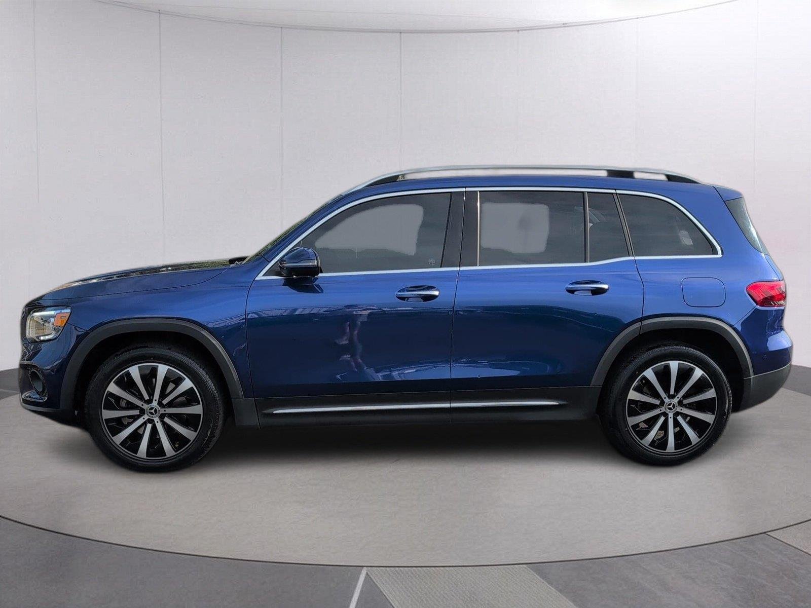 Used 2021 Galaxy Blue Metallic Mercedes-Benz GLB 250 image 2