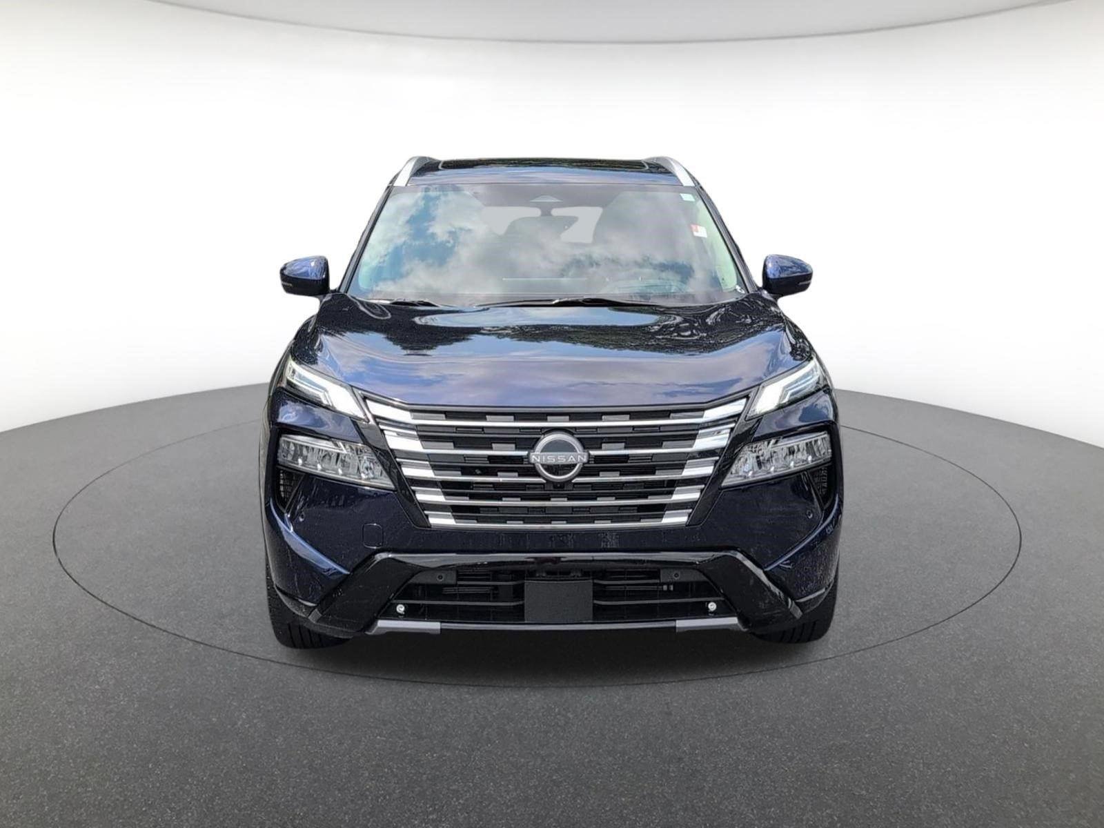 Used 2024 Deep Ocean Blue Pearl Nissan Platinum image 3