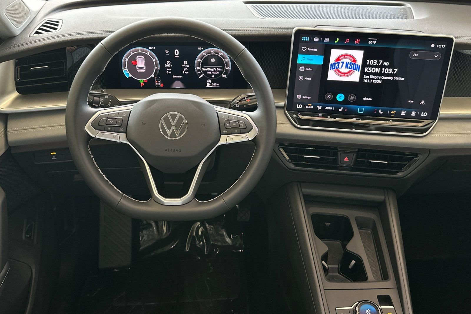 New 2026 Platinum Gray Metallic Volkswagen 2.0T SE image 14