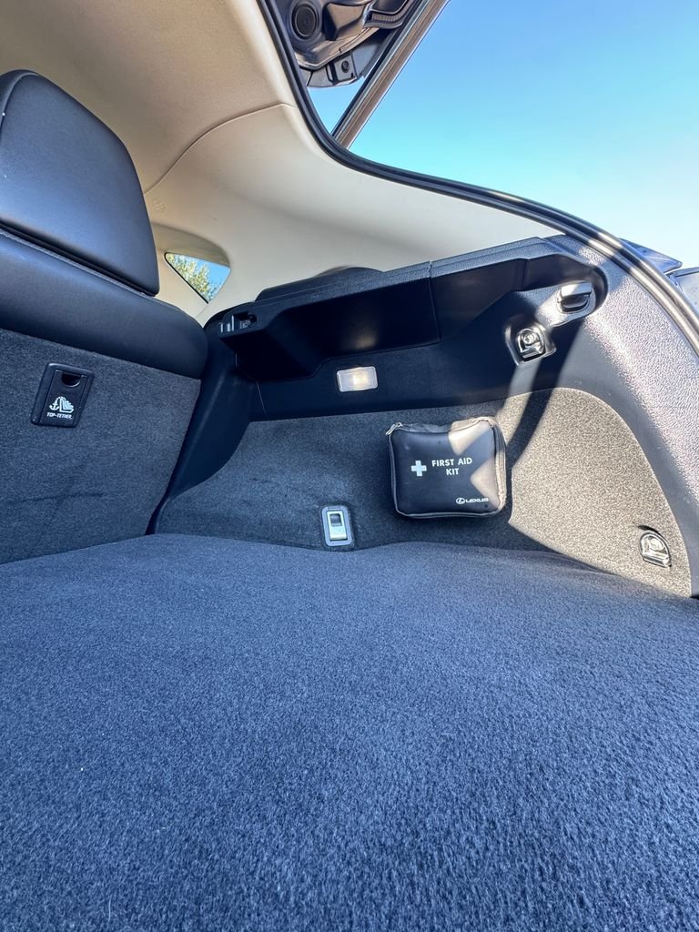 Used 2019 Atomic Silver Lexus 300 Base image 12