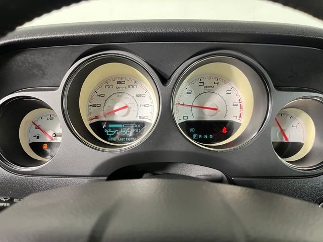 Used 2014 Gray Dodge R/T image 23