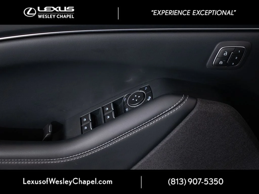 Used 2022 Red Ford Premium image 31