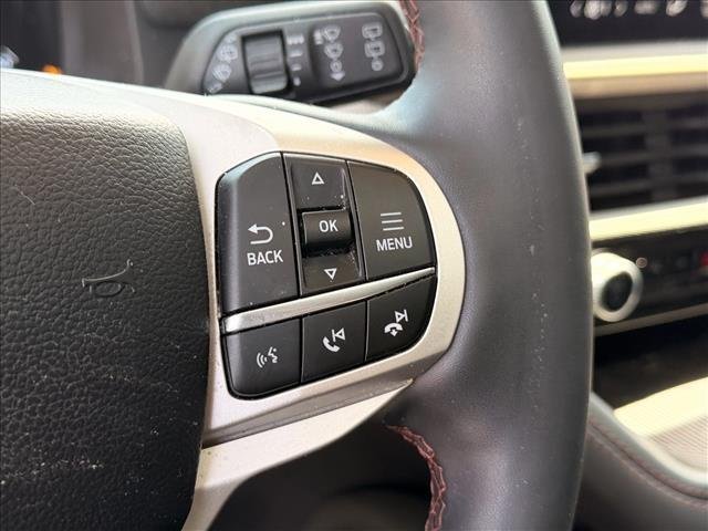 Used 2025 Agate Black FORD Active image 10
