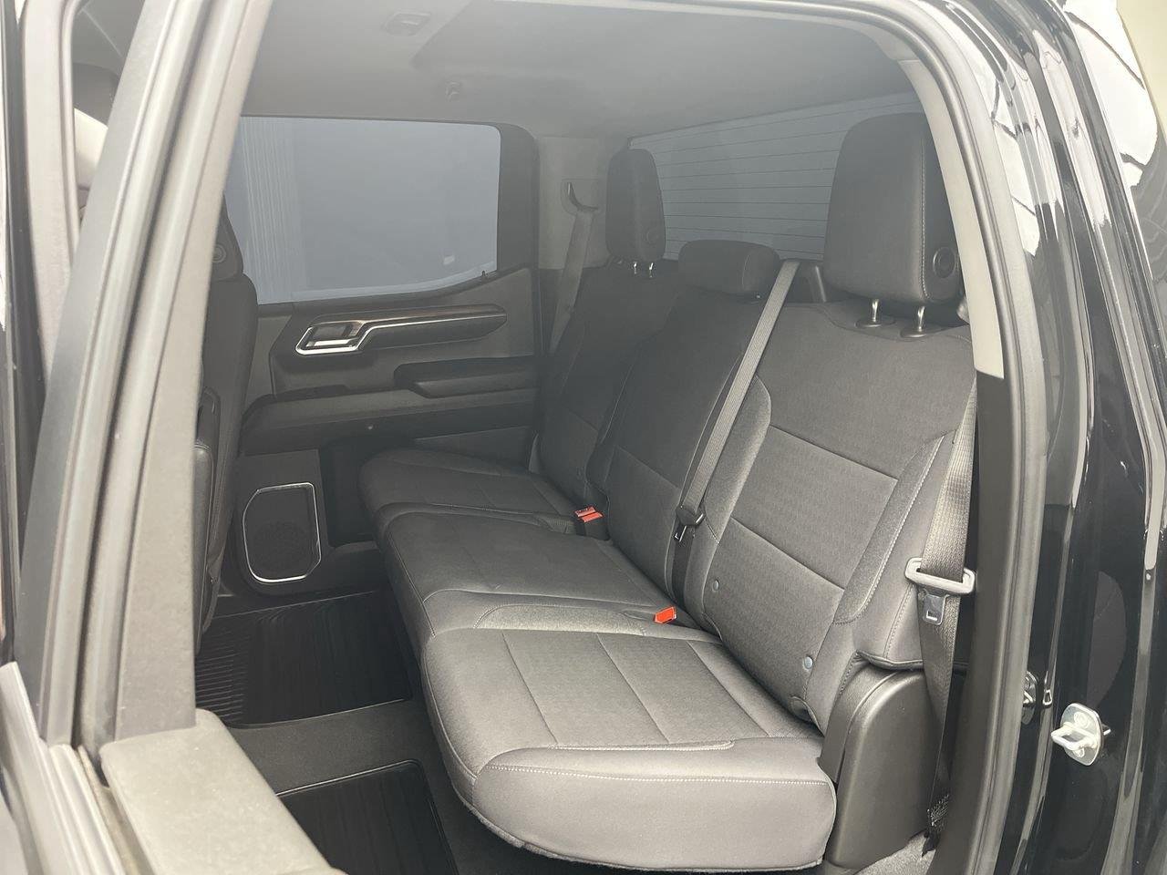 2024 Chevrolet Silverado 1500 LT - Photo 12