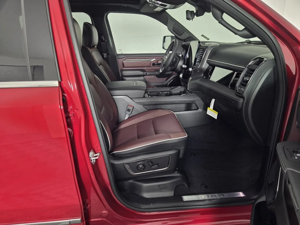 New 2026 Molten Red Pearl-Coat Exterior Paint RAM Limited image 20