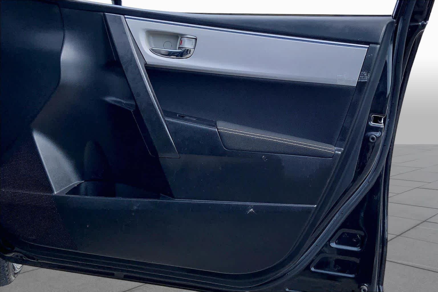 Used 2016 Black Sand Pearl Toyota LE image 22