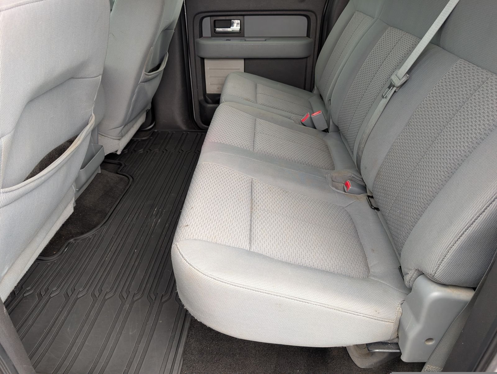 Used 2014 Ingot Silver Ford XLT image 26