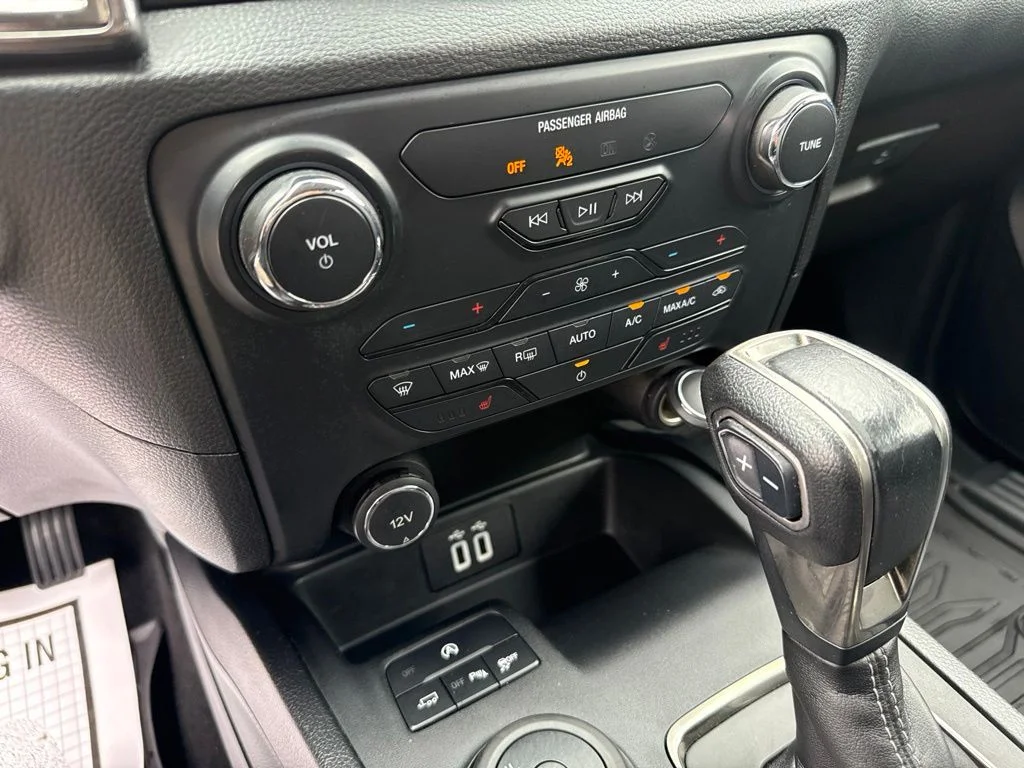 Certified Used 2019 Ingot Silver Ford Lariat image 23
