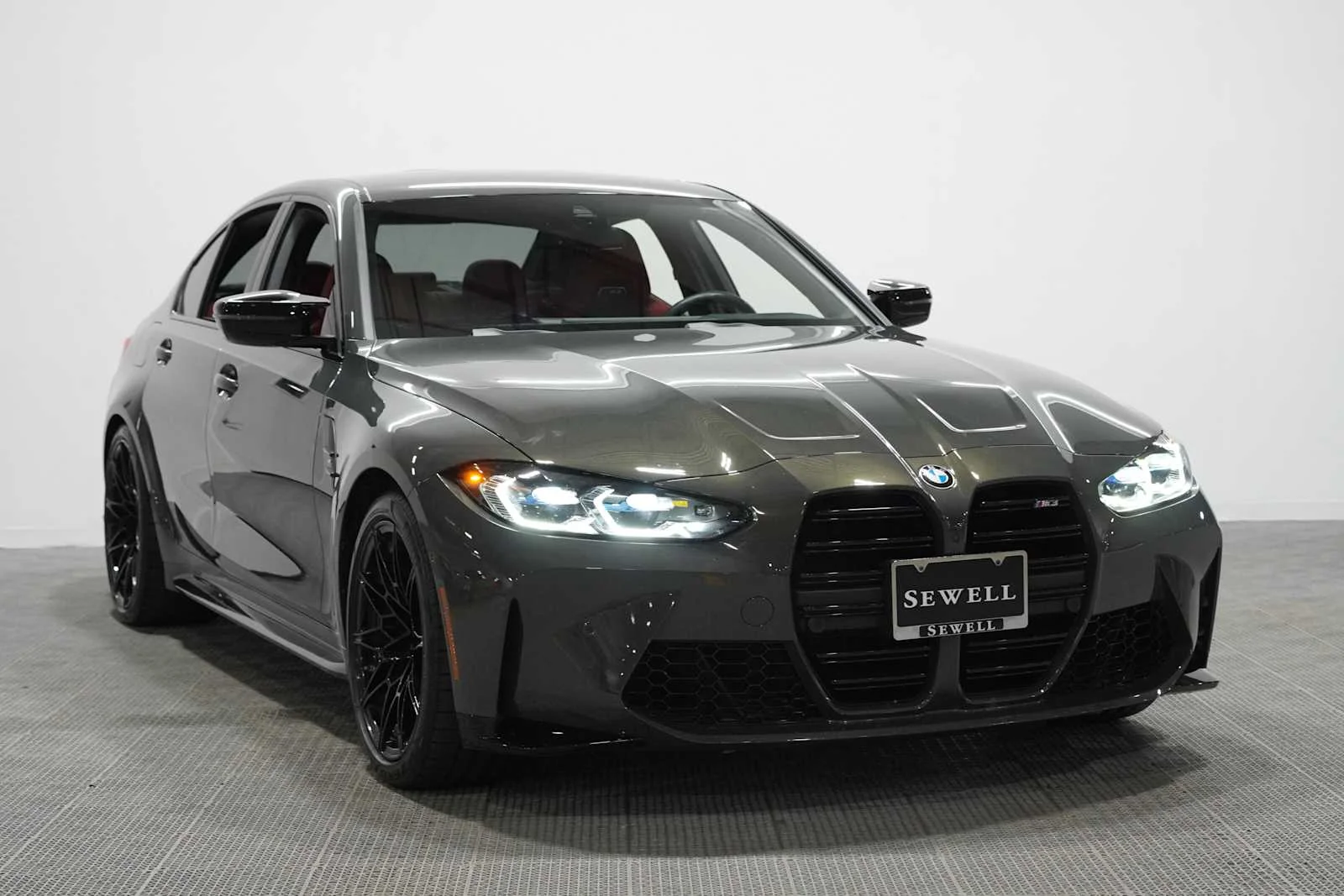 Certified Used 2024 Dravit Grey Metallic BMW  image 3