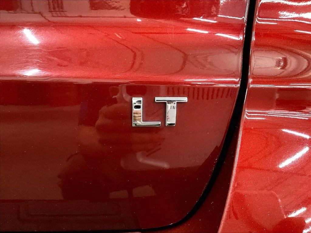 Used 2017 Red Chevrolet 2LT image 11