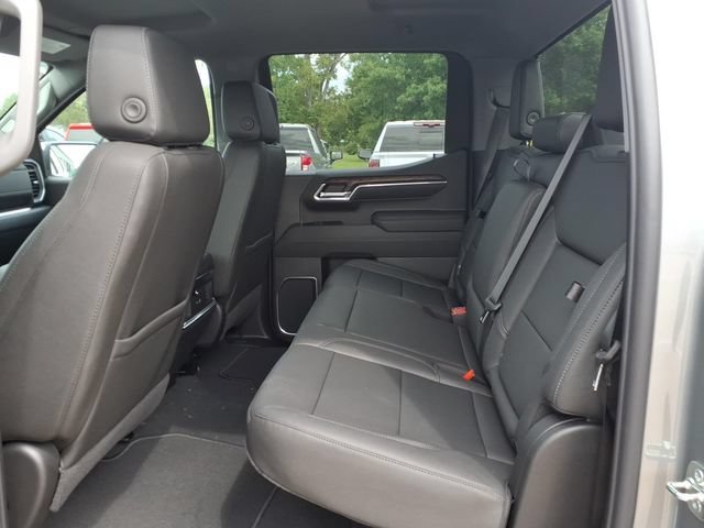 2026 GMC Sierra 1500 SLT - Photo 10