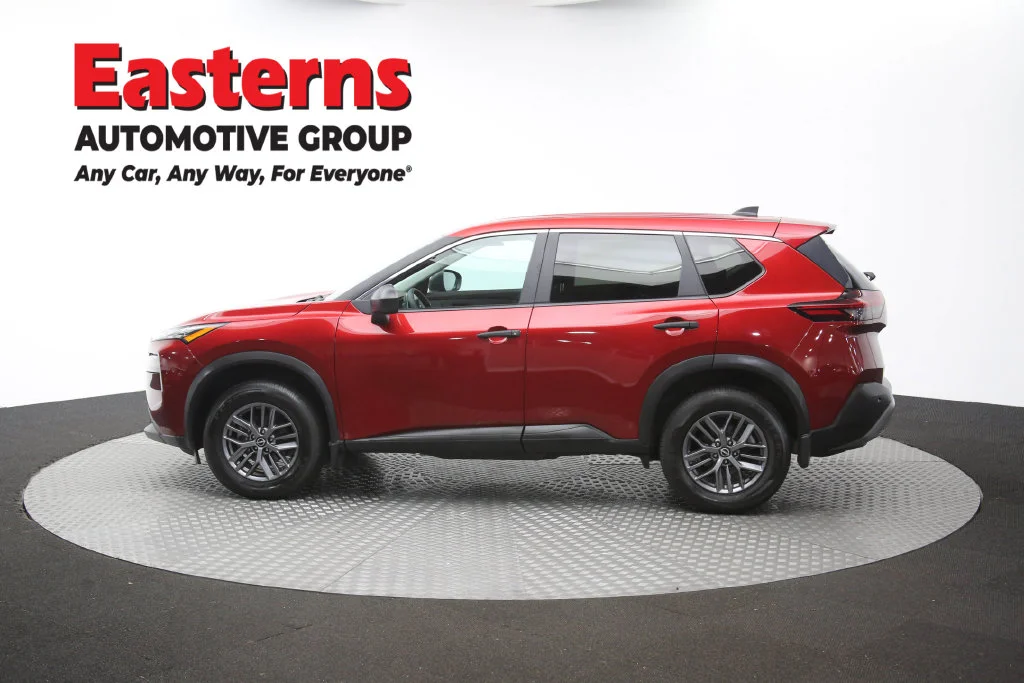 Used 2023 Red Nissan S image 62