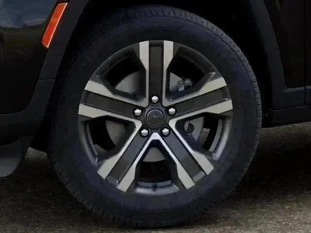 New 2027 High-Gloss Black Paint Jeep Limited image 4