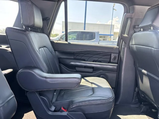 Used 2023 White Ford Platinum image 15