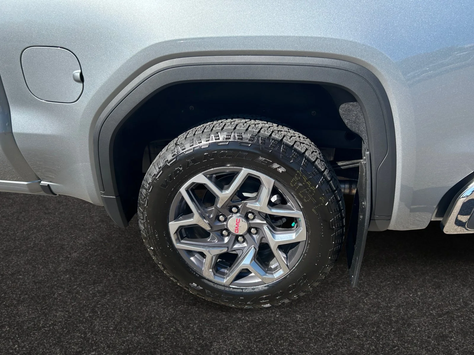 New 2026 Sterling Metallic GMC SLT image 9