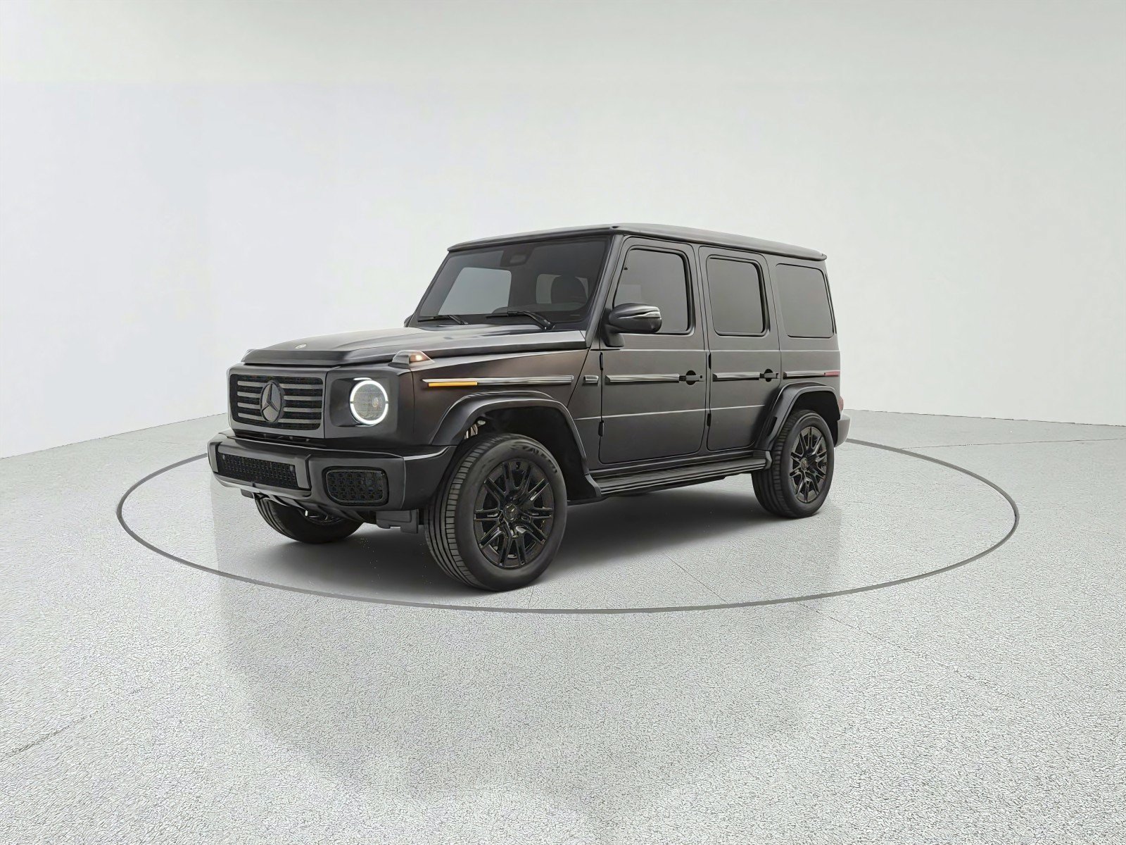 New 2027 MANUFAKTUR Night Black Magno Mercedes-Benz G 580e SUV image 22