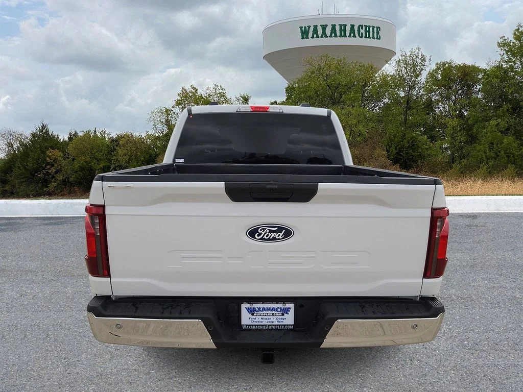 Used 2025 White Ford XLT image 4